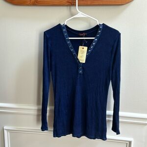 Women’s 🆕T•Party Button Long Sleeve Top